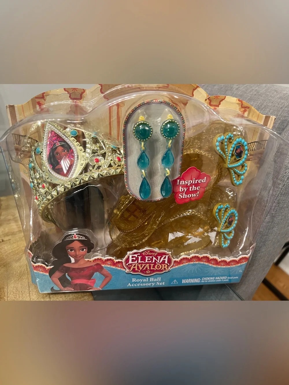 New In Box Elena Of Avalor Royal Ball Accessory Set Very Nice costume or play